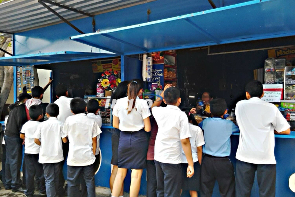 AUDIO: Venderán productos locales saludables en tienditas de escuelas