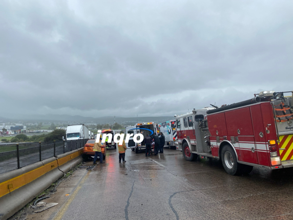 AUDIO: Familia sufre accidente en el libramiento Noreste