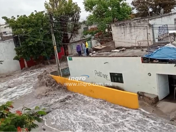Continúan recorridos en colonias afectadas por las lluvias: Francisco Ramírez