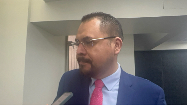 Deben empresarios mantener control interno de empresas para evitar fraudes: Rafael Martín