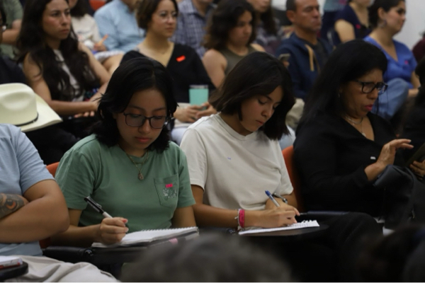 Registra UAQ rezago educativo en ingresos a medio superior y superior: Silvia Amaya