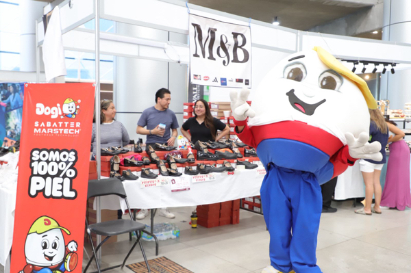 Feria de Regreso a Clase deja una derrama de 1.5MDP: René Loya