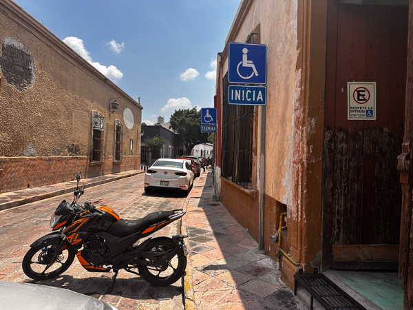 Fortalece Secretaría del Trabajo colocación de personas con discapacidad: Liliana San Martín